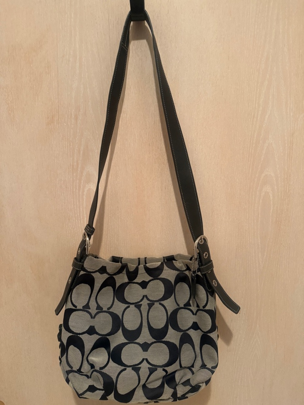 Vintage Coach Signature C Hobo 🖤 Y2K Classic | Effortless Everyday Chic